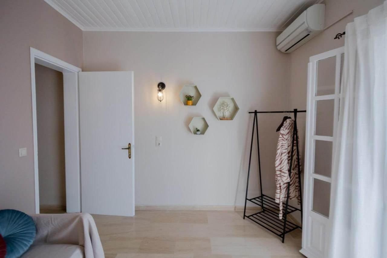 Armonia Apartments コルフ島 エクステリア 写真